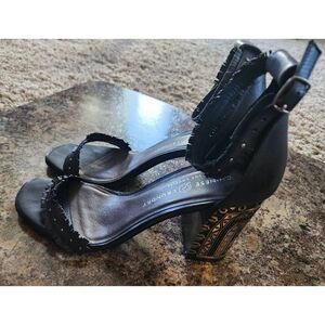 Chinese Laundry sandals, unique silver pattern in heels m